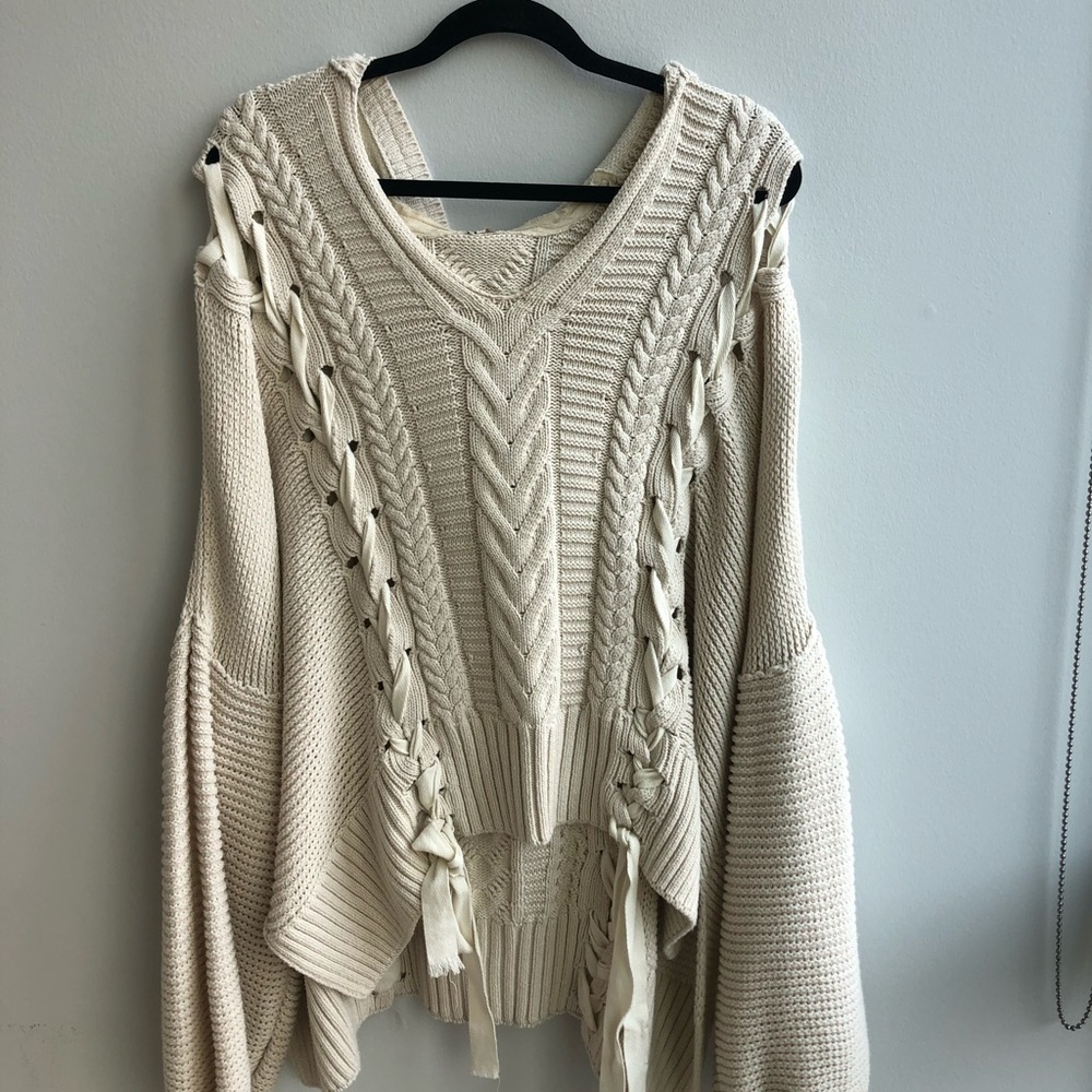 Free People sweatshirt/ sweater M/L RARE!!